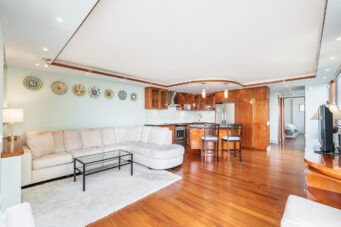 #103 – 2108 Argyle Avenue